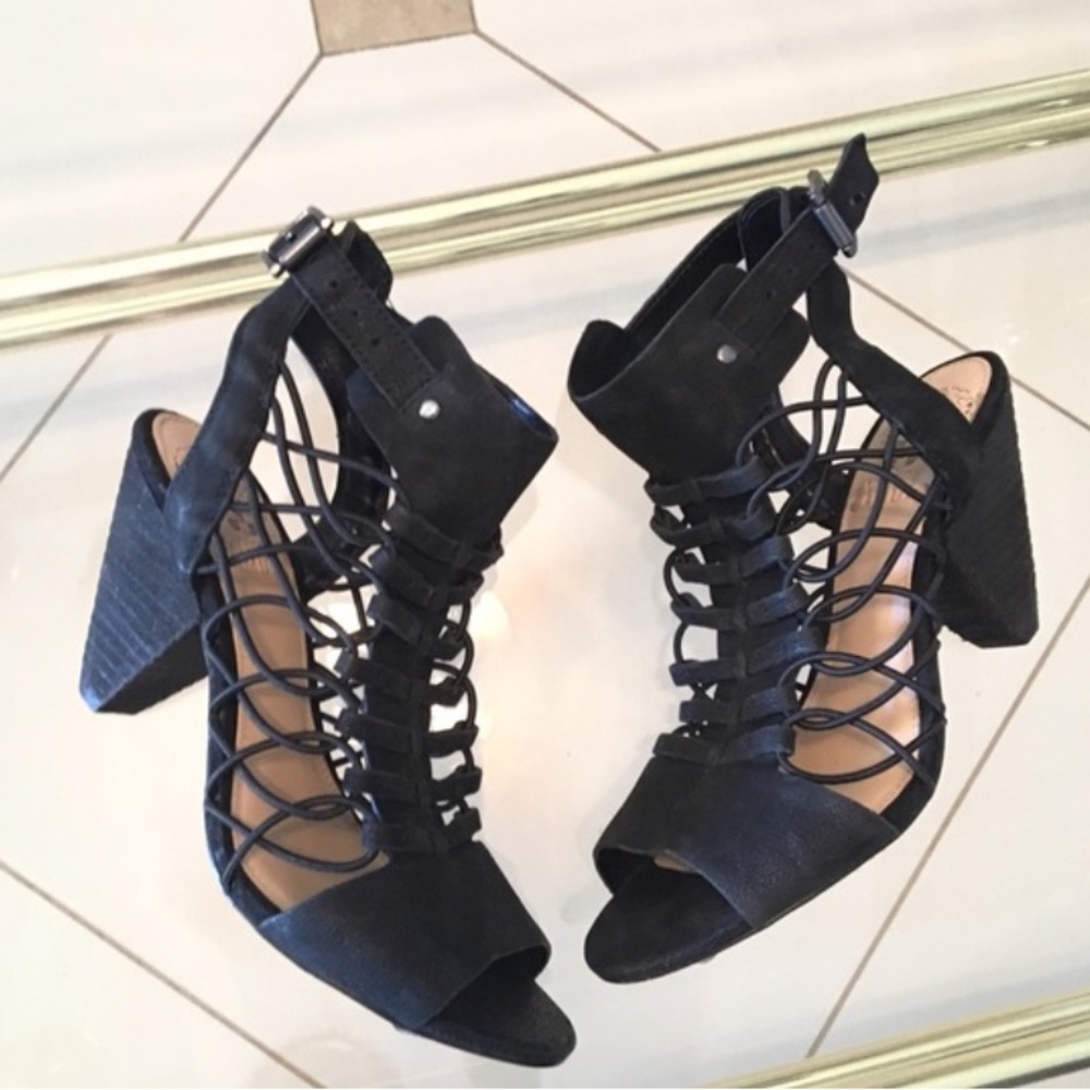 Vince Camuto ‘Evel’ Leather Heels in Black